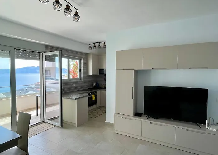 Marin Terrace Sarandë