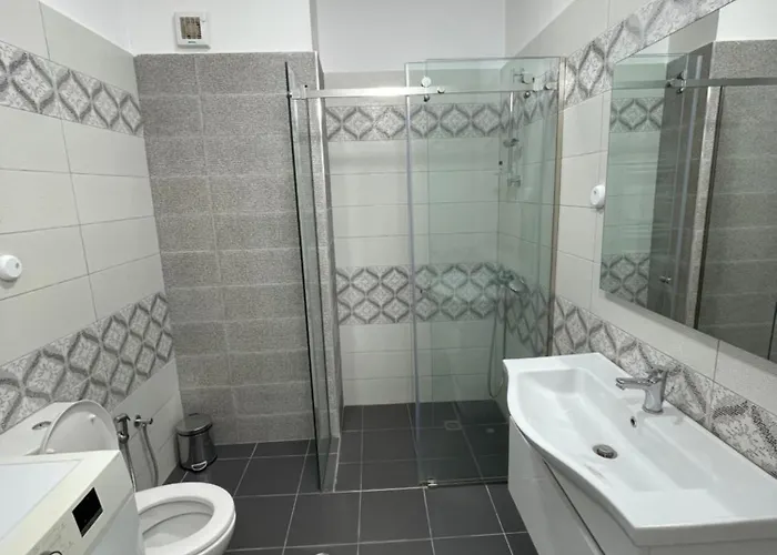 Marin Terrace アパート *